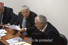 Sócrates irrita-se com procurador