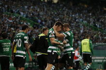 Coates celebra golo em Alvalade contra o FC Porto