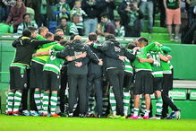 Bruno de Carvalho no banco do Sporting na receção ao FC Porto