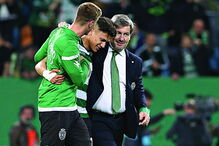 Bruno de Carvalho no banco do Sporting na receção ao FC Porto