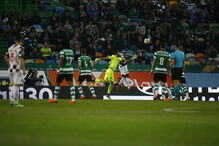 Jogadores em ação no Sporting-Boavista