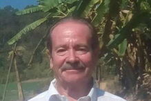 Turista filmado a mostrar pénis a crianças à saida de templo