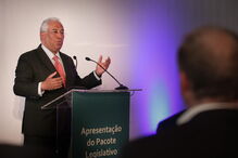 António Costa marcou presença na apresentação do pacote de medidas Nova Geração de Políticas de Habitação