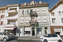 Casa onde aconteceu o crime na Suíça. Família vivia no segundo andar