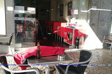 Homem golpeado com garrafa no pescoço 