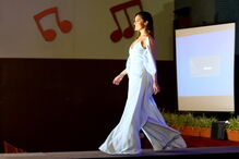 Ana Pedro Arriscado, apresentadora da CMTV, desfilou em Tires com reclusas da prisão