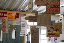 Exposição de cartazes de protesto no Barreiro