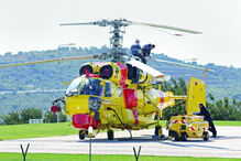 Helicópteros Kamov são usados para o combate aos fogos florestais, mas estão parados
