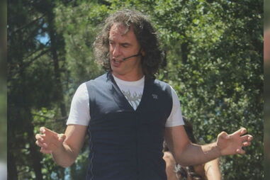 Cantor pimba assaltado diz que não foge ao Fisco