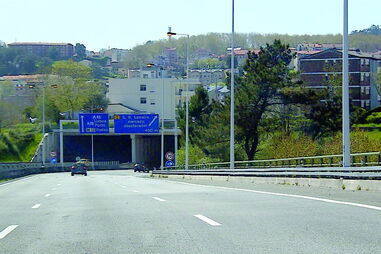 O assalto, em plena A43, ocorreu perto do Bairro do Cerco, na cidade do Porto