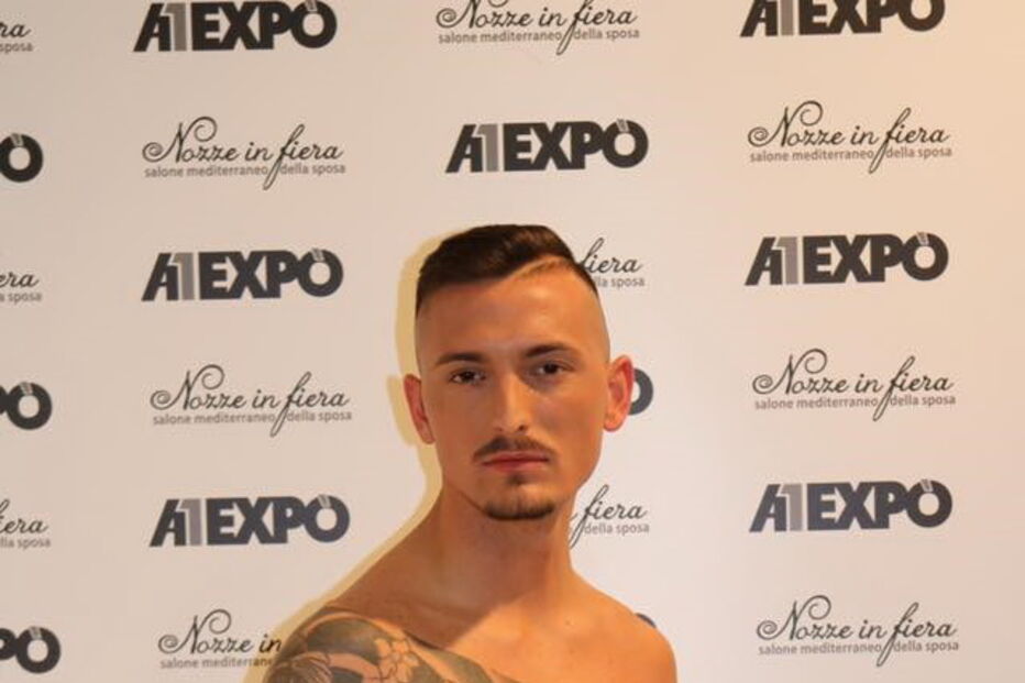 Jogador de futebol italiano torna-se estrela porno