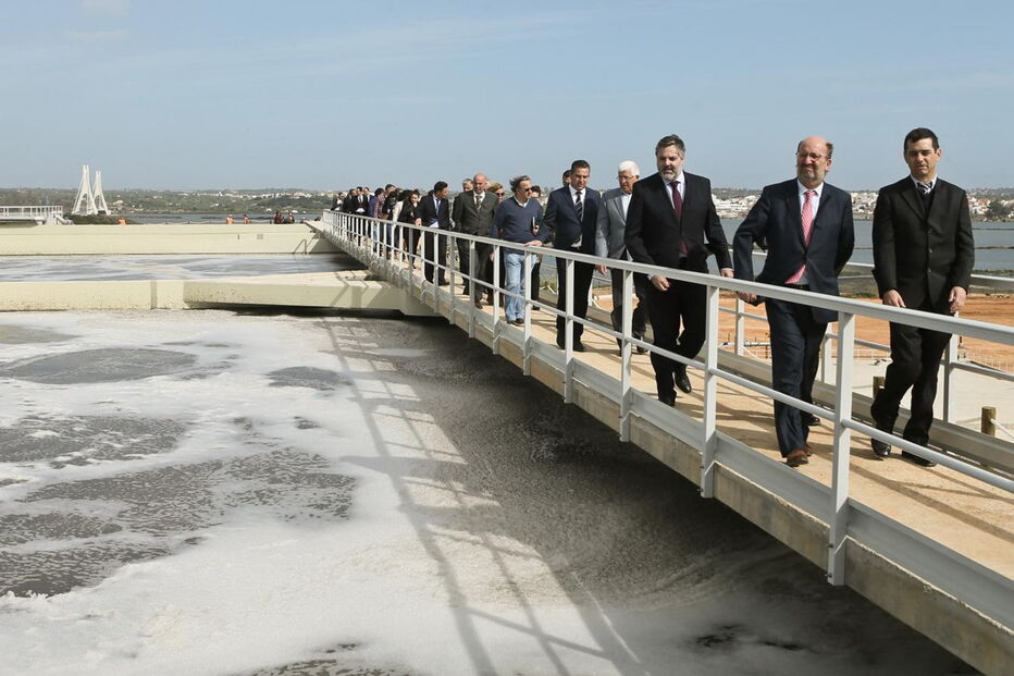 Ministro do Ambiente esteve ontem em Portimão para inaugurar ETAR e assinar contrato para reposição de areias