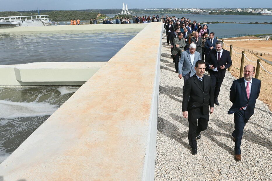 Ministro do Ambiente esteve ontem em Portimão para inaugurar ETAR e assinar contrato para reposição de areias