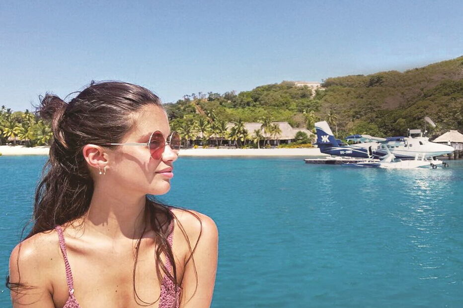 Sara Sampaio está a descontrair em  destino de sonho