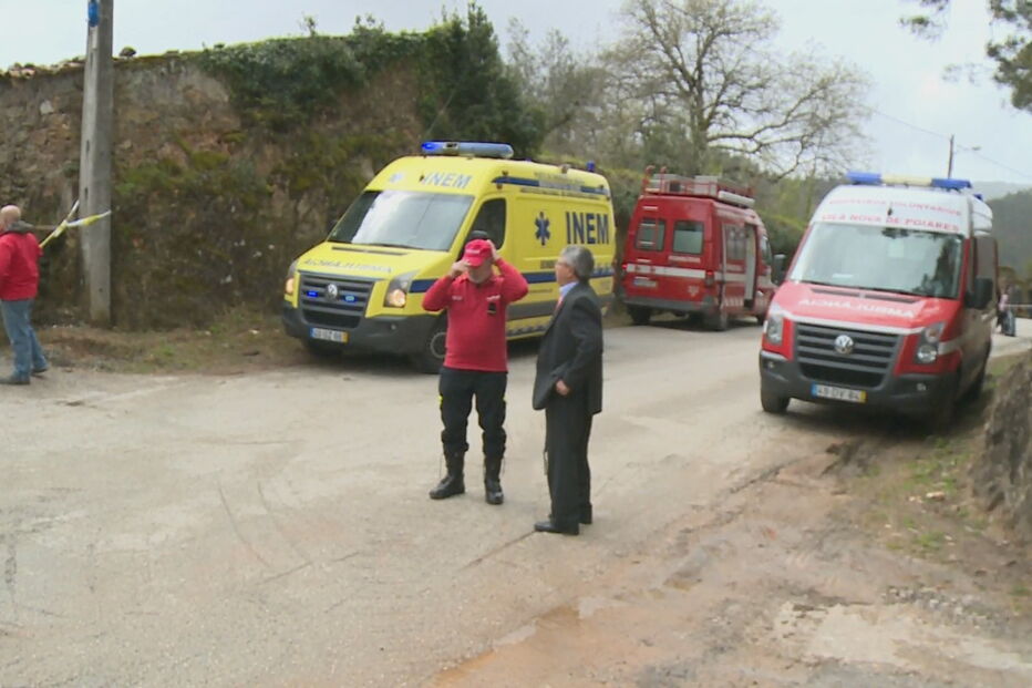 Um morto e 16 feridos em acidente com explosivos em Penacova. Explosão ocorreu durante procissão