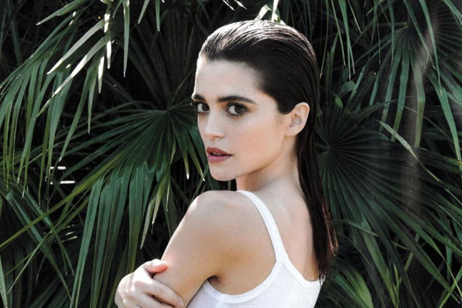 Joana Ribeiro, de 28 anos, mostra as suas curvas numa produção cheia de sensualidade e elegância