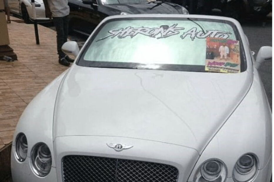 Milionário assassinado regado com champanhe no velório