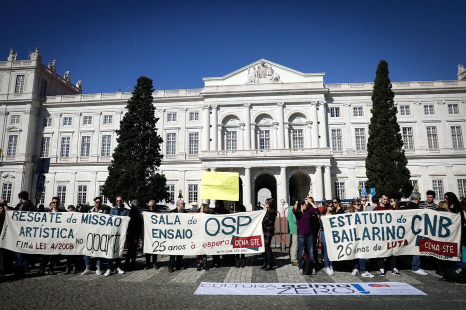 Prortesto de artistas junto ao Ministério da Cultura, em março de 2018