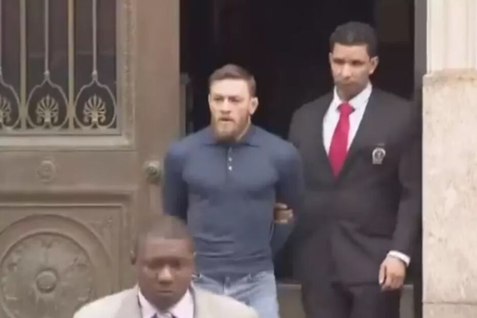 Lutador Conor McGregor detido após ataque louco em Nova Iorque
