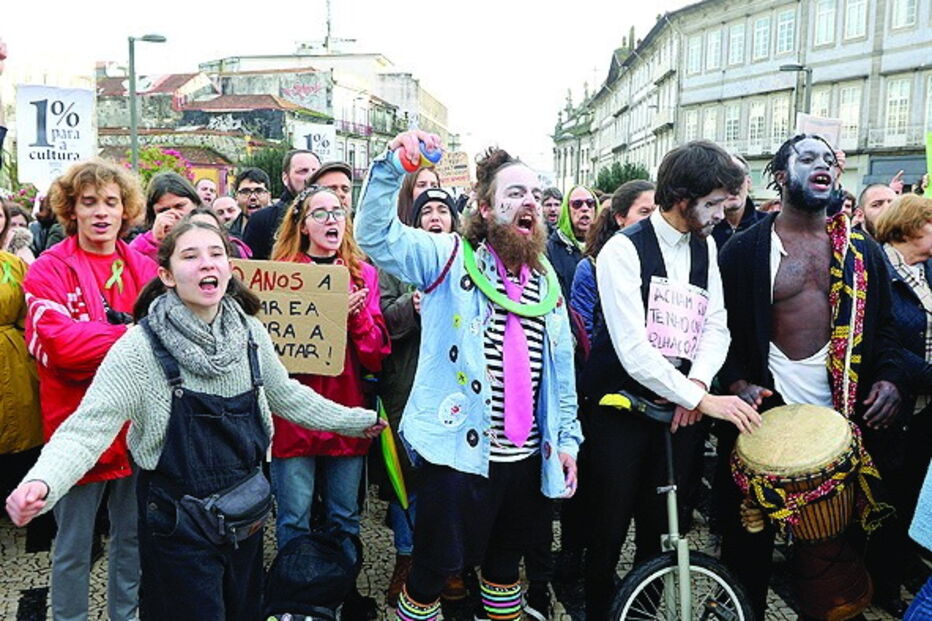 Gritaram-se palavras de ordem no Porto 