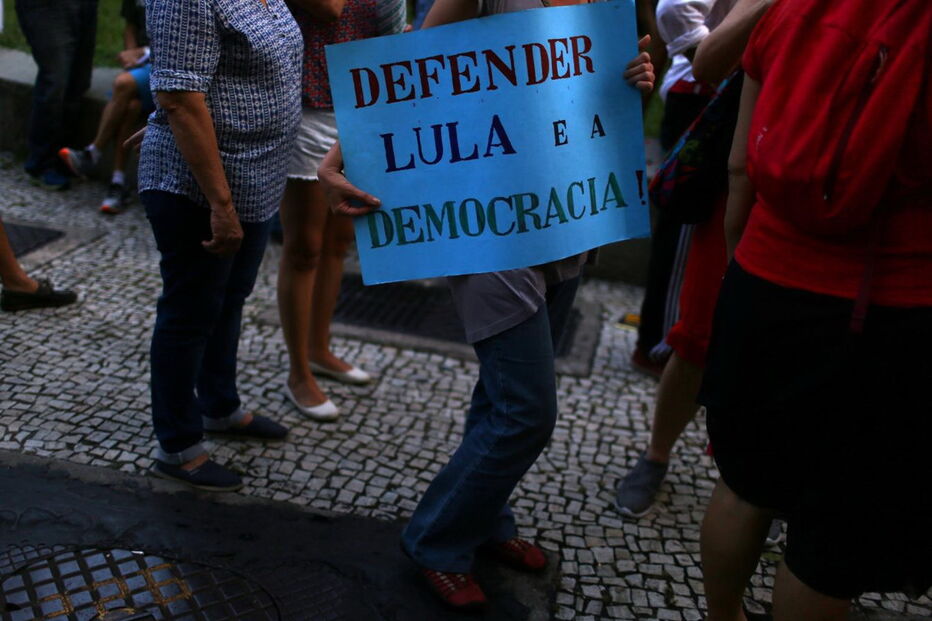 Manifestações de apoio a Lula da Silva