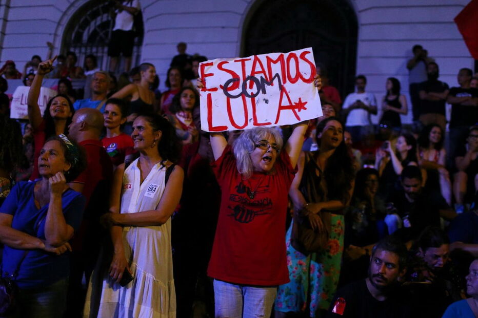 Manifestações de apoio a Lula da Silva