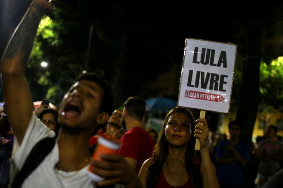 Manifestações de apoio a Lula da Silva
