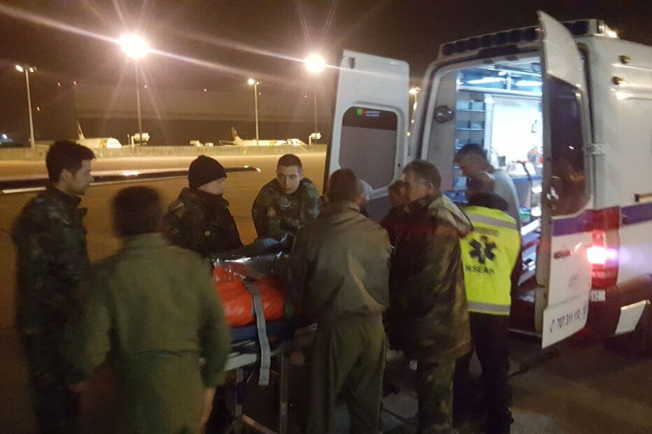 Força Aérea transporta bebé de urgência dos Açores para Lisboa