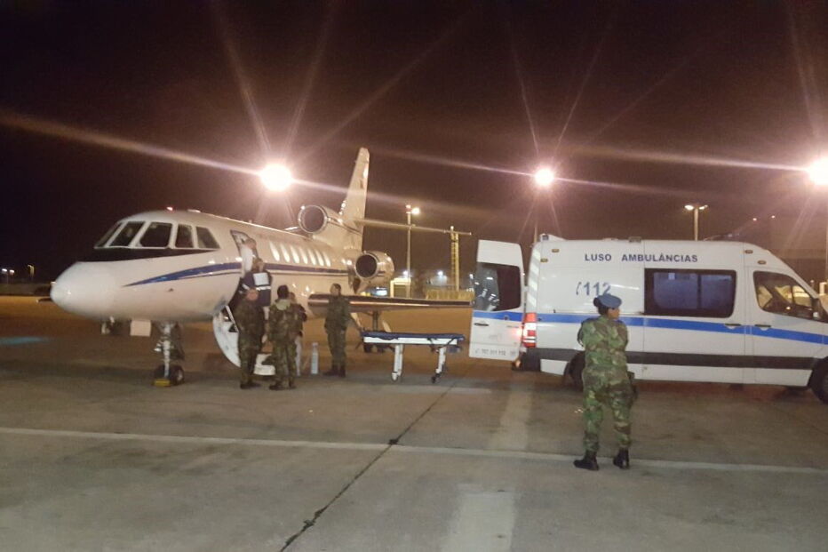 Força Aérea transporta bebé de urgência dos Açores para Lisboa