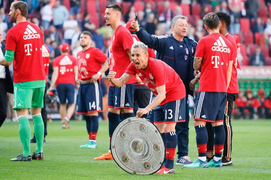 Bayern de Munique celebra sexto título consecutivo na Alemanha