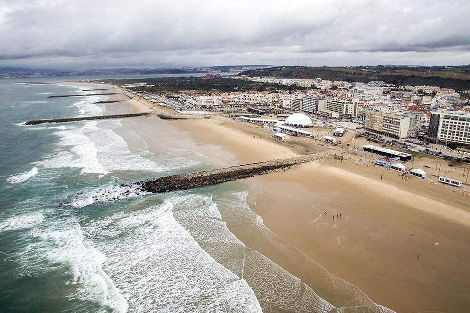 Prova de Surf na Costa da Caparica