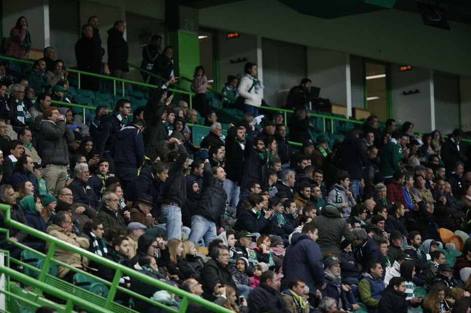 Sporting recebeu este domingo o Paços de Ferreira em Alvalade	