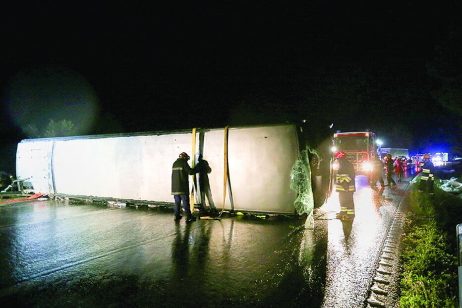 Acidente com autocarro de estudantes em Portalegre