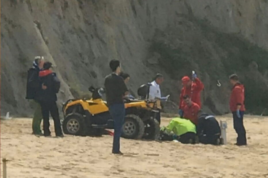 Um praticante de parapente morto e dois desaparecidos na Praia do Meco 