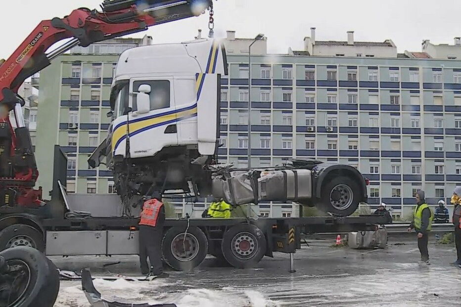 2018-04-10_12_43.17 camiao1.jpg