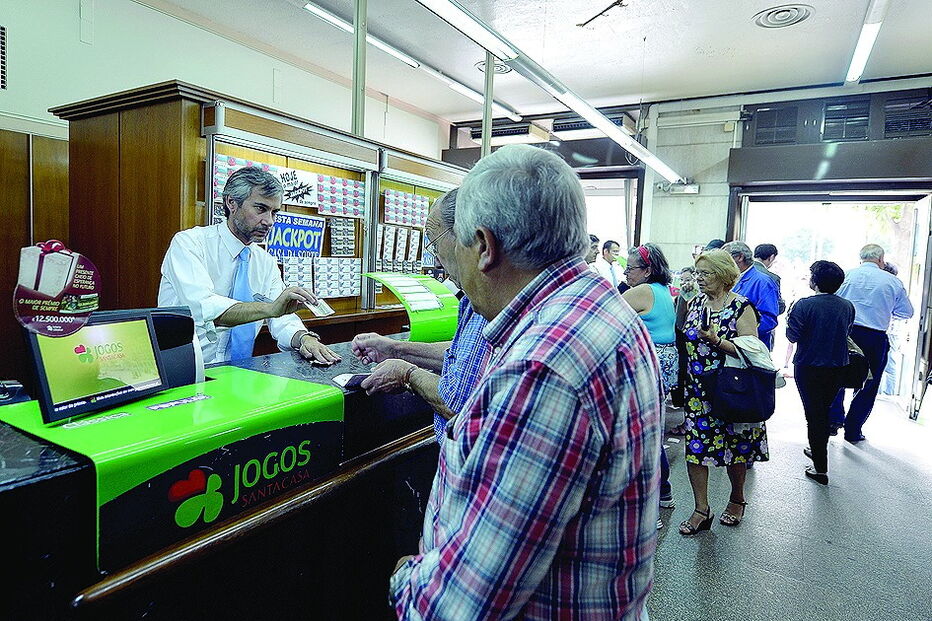 Receitas para os Açores e a Madeira aguardavam por legislação há cinco anos