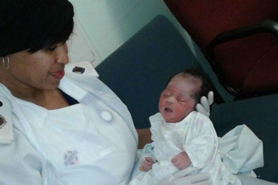 Grace April foi encontrada no esgoto