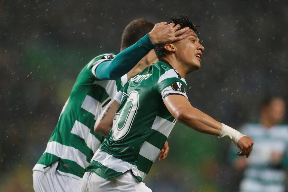 Fredy Montero celebra o primeiro golo do Sporting