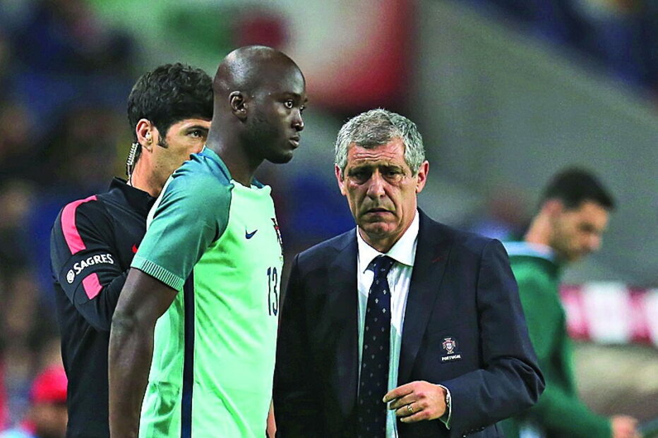 Fernando Santos com Danilo