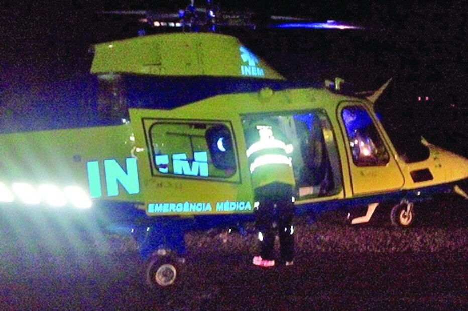 Vítima foi transportada de helicóptero para o hospital