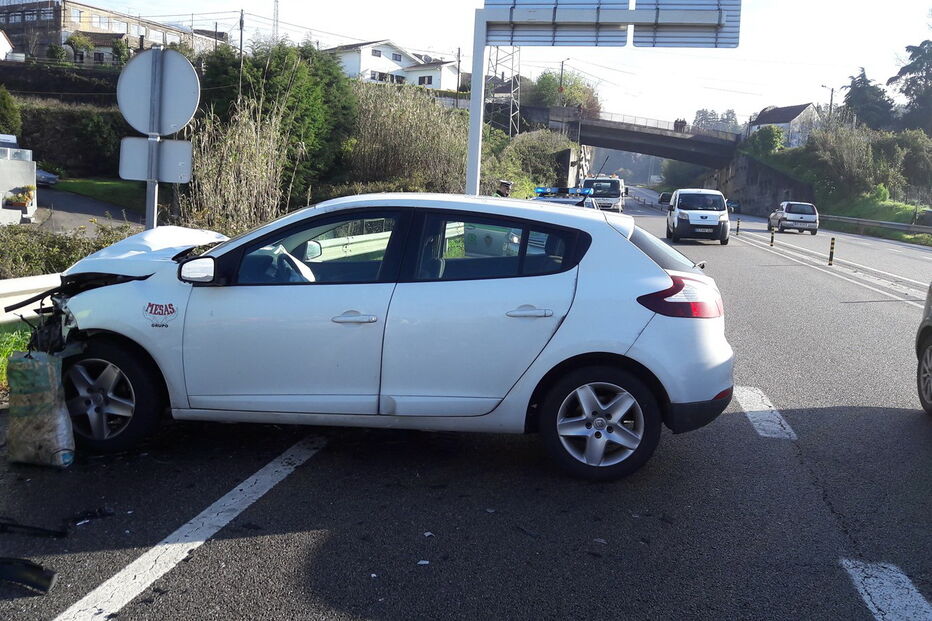 Acidente no IC2 em Oliveira de Azeméis 