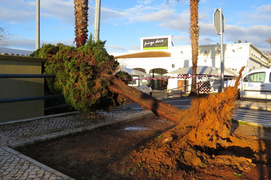Temporal em Albufeira