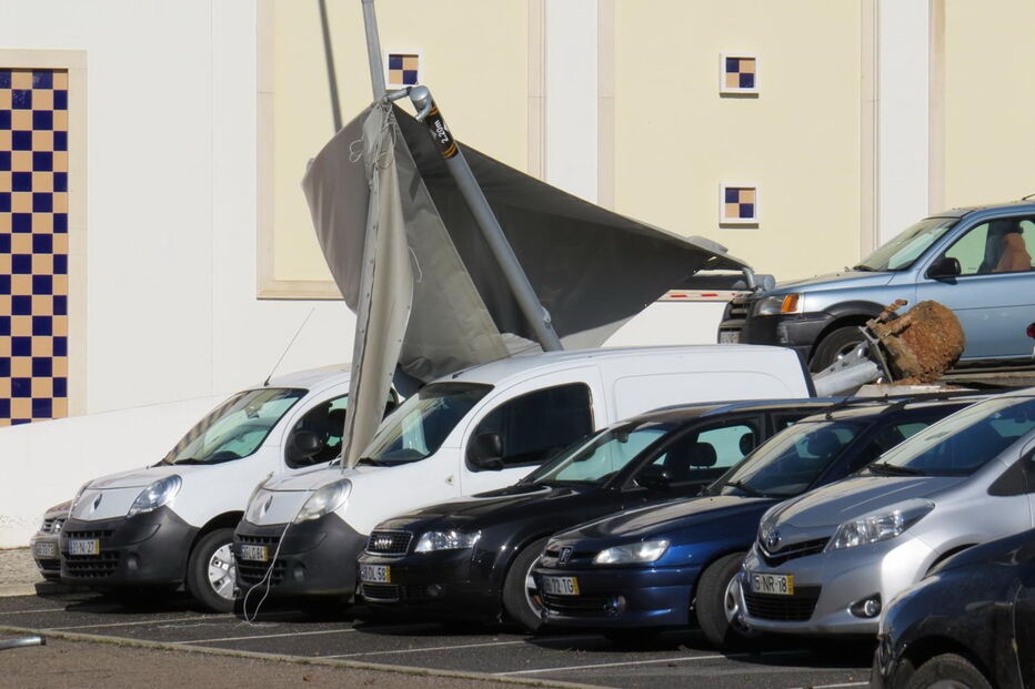 Temporal em Albufeira