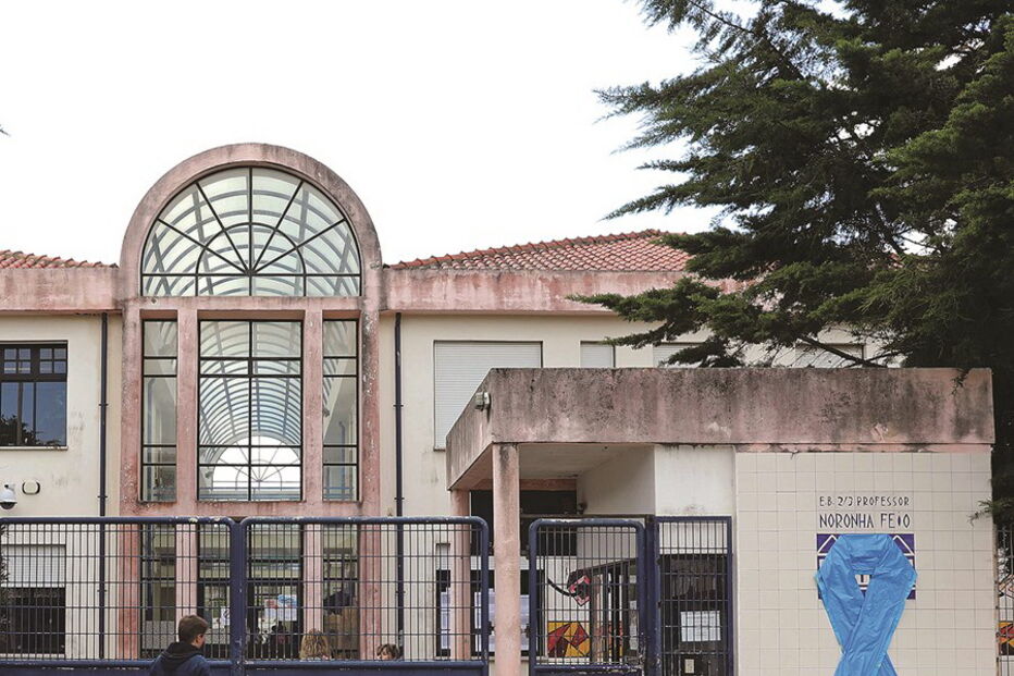 Escola Básica Noronha Feio