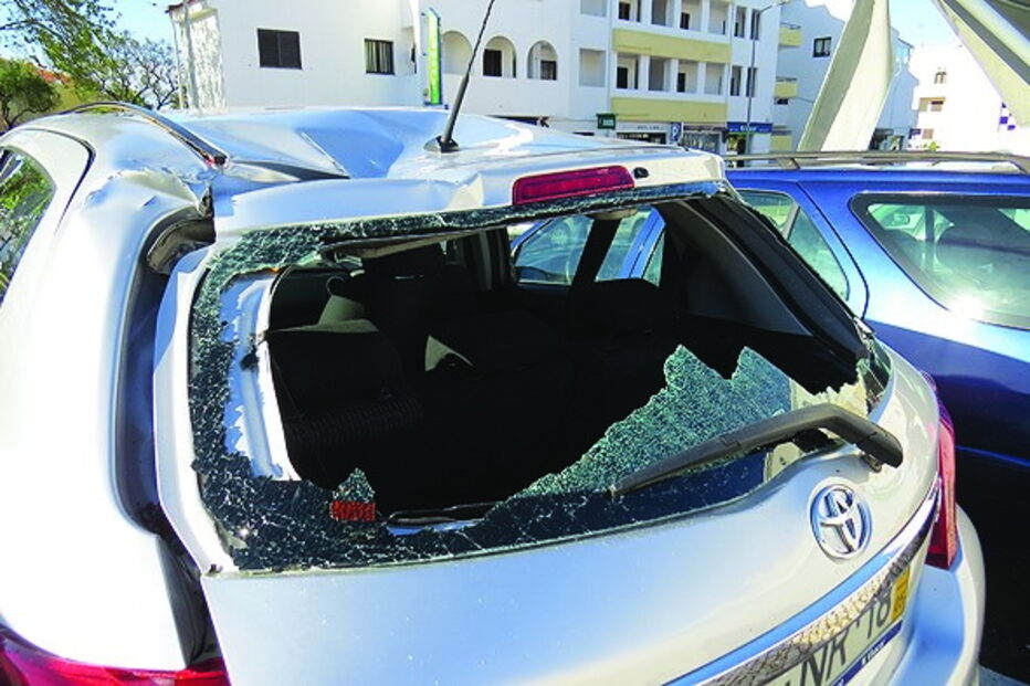 Prejuízos de 100 mil euros após terceiro tornado