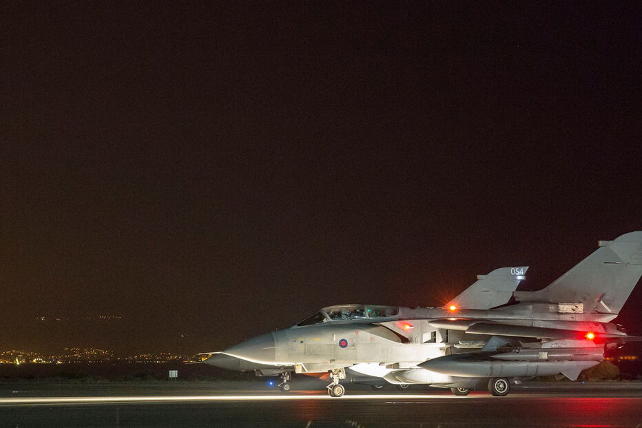 Início do ataque à Síria 