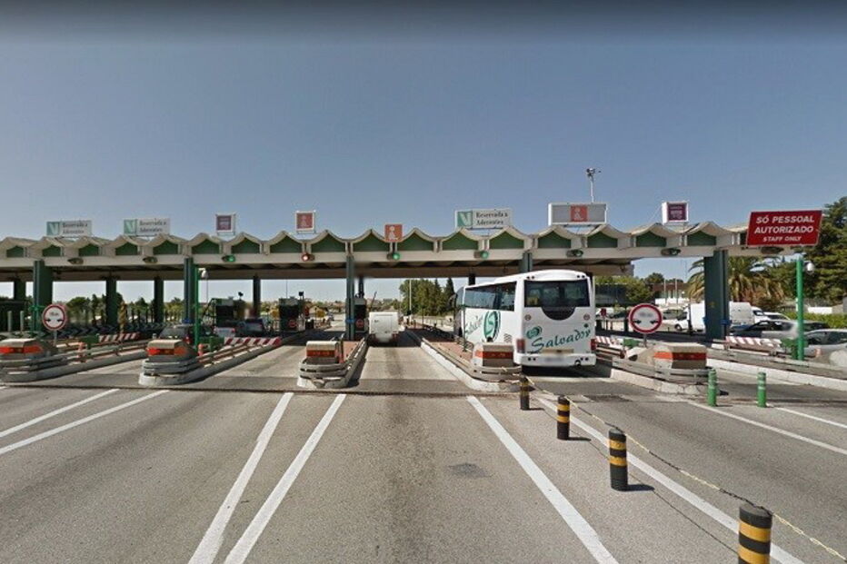 Unidade Nacional de Trânsito montou operação junto às portagens da A5 de Carcavelos