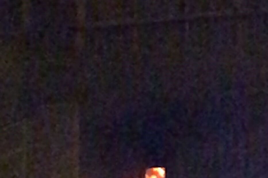 Incêndio em habitação em Linda-a-Velha