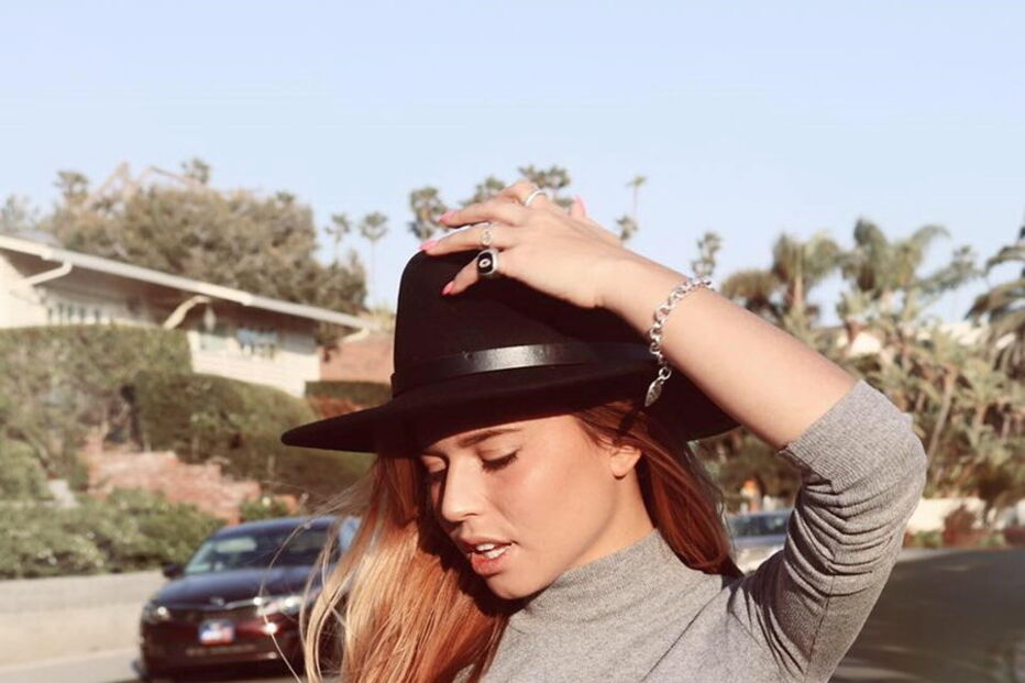 Jovem modelo morre a caminho do festival de música Coachella