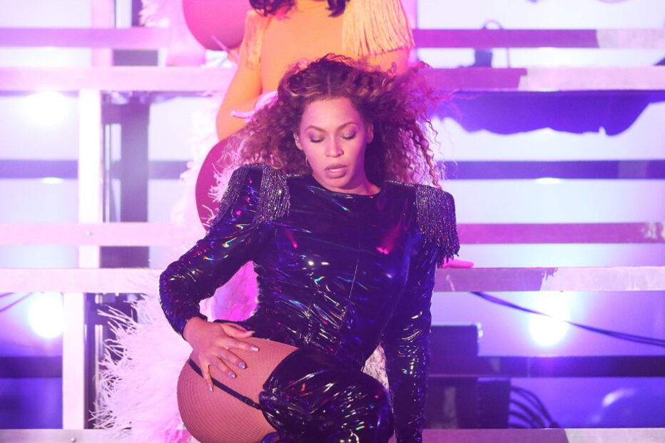Beyoncé regressa aos palcos com atuação 